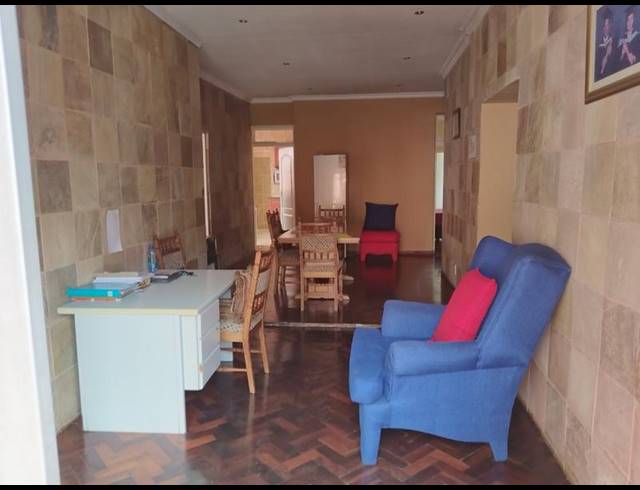 3 BEDROOM HOUSE FOR SALE IN KENSINGTON